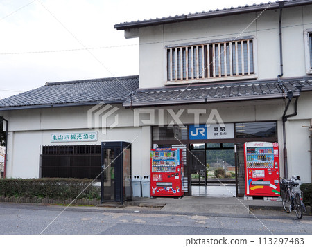 Seki Station (Kansai Main Line) 113297483