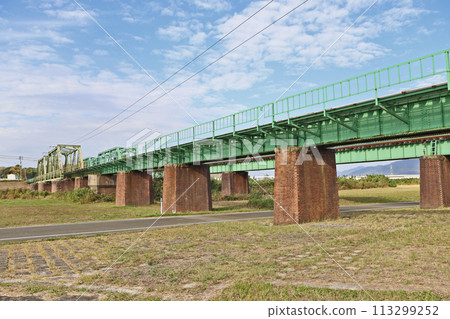 Heisei Chikuho Railway Kama River Bridge over the Onga River in Kurate County, Fukuoka Prefecture Heisei Chikuho Railway Kama River Bridge over the Onga River in Kurate County, Fukuoka Prefecture 113299252