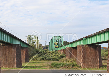 Heisei Chikuho Railway Kama River Bridge over the Onga River in Kurate County, Fukuoka Prefecture Heisei Chikuho Railway Kama River Bridge over the Onga River in Kurate County, Fukuoka Prefecture 113299253