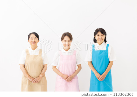 圍裙的家政婦女 圍裙的家政婦女 113302305