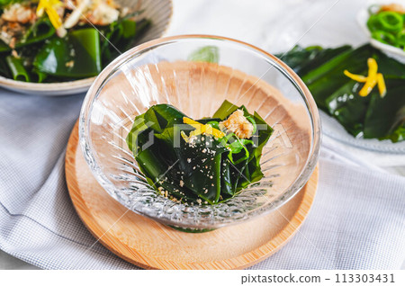 Wakame seaweeds Wakame seaweeds 113303431
