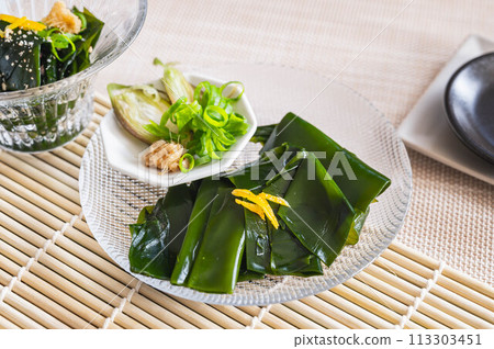 Kelp sashimi and condiments Kelp sashimi and condiments 113303451