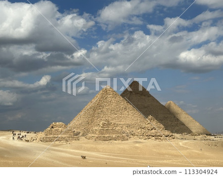 Egyptian pyramid 113304924
