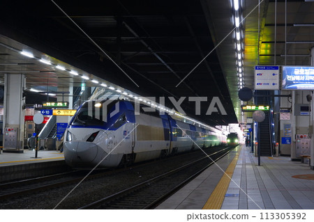 Korea Railroad Corporation KORAIL's high-speed train, KTX (KTX-Sancheon) Korea Railroad Corporation KORAIL's high-speed train, KTX (KTX-Sancheon) 113305392