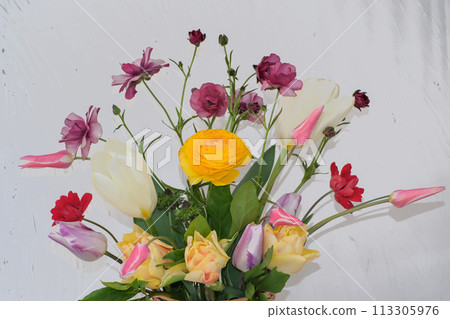 Spring Flower Arrangement Spring Flower Arrangement 113305976