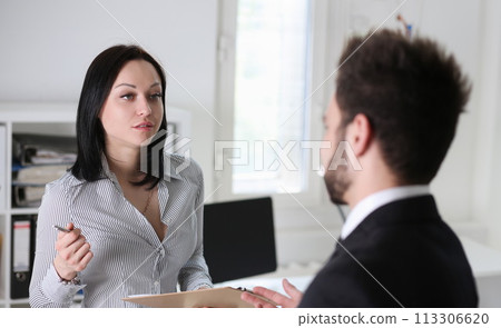 woman and man argue in office woman and man argue in office 113306620