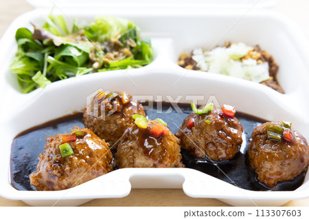 Delicious black vinegar meatballs for takeout 113307603