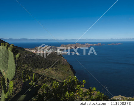 View of Ponta de Sao Lourenco and Island Ilheu da Cevada or Ilheu do Farol, the most easterly point on Madeira - seen from Pico do Facho Viewpoint, Madeira, Portugal 113308278