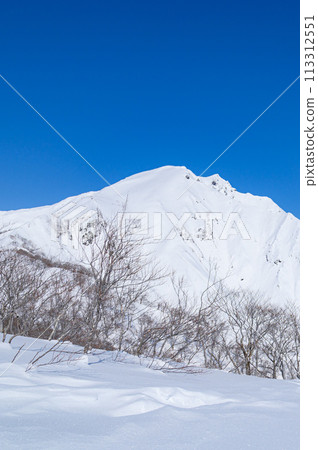 （群馬縣）嚴冬時從天神嶺眺望谷川山的壯麗景色 113312551