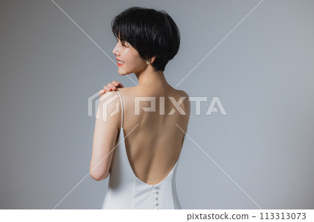 穿著婚紗的女人 113313073