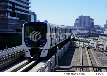 百合海鷗號7500系列車抵達豐洲站 113314592