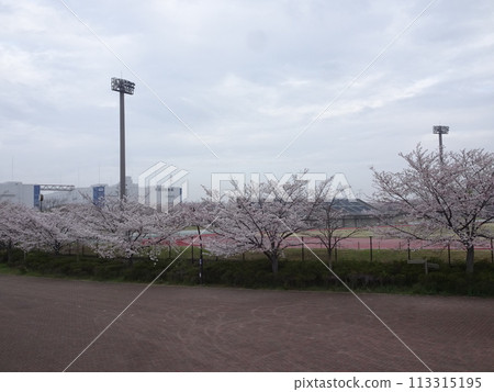四月風景 四月風景 113315195