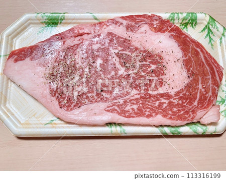 牛裡肌牛排（三崎牛）的照片素材 113316199