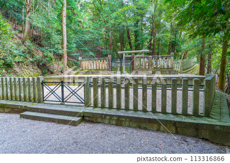 Yoshino Town, Nara Prefecture, 96th Emperor Godaigo, Tono Mausoleum 113316866