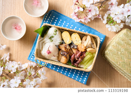 Ohanami lunch box Ohanami lunch box 113319198