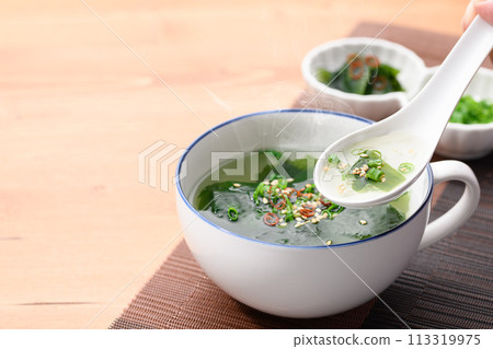 裙帶菜湯 113319975