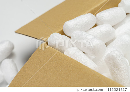 包裝材料和紙板箱 113321817