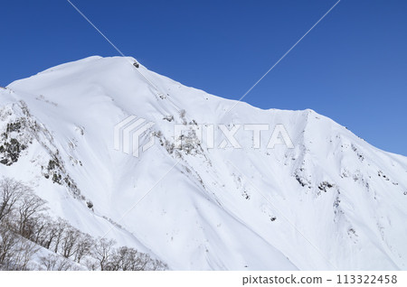 （群馬縣）嚴冬時谷川山、天神山的雪景 113322458
