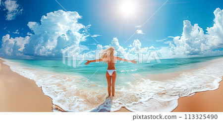 一個女人向大海張開雙臂 113325490