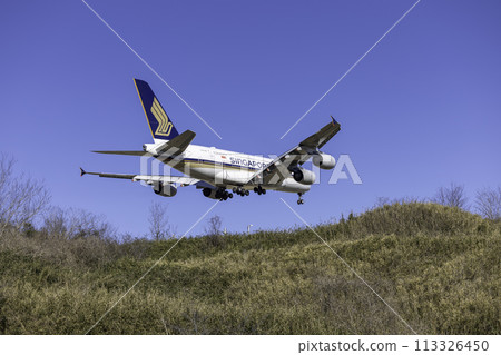 新加坡航空 A380，一架降落在成田機場的客機 113326450