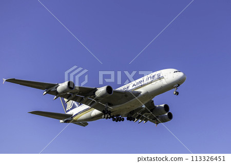 新加坡航空 A380，一架降落在成田機場的客機 113326451