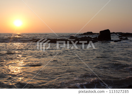 Sunset on the background of the cliffs of Goa Sunset on the background of the cliffs of Goa 113327285