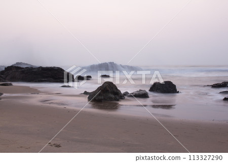 Waves on reefs Waves on reefs 113327290