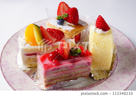 草莓可愛蛋糕 113340210