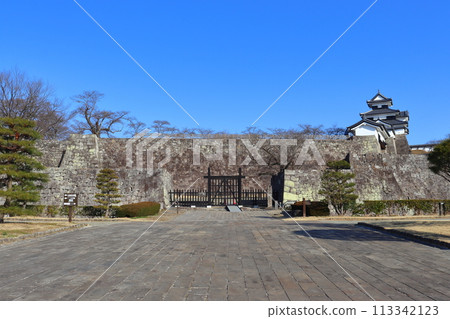 白川小峰城及清水門跡前（城山公園） 113342123