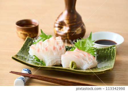 Red snapper sashimi - Stock Photo [113342998] - PIXTA