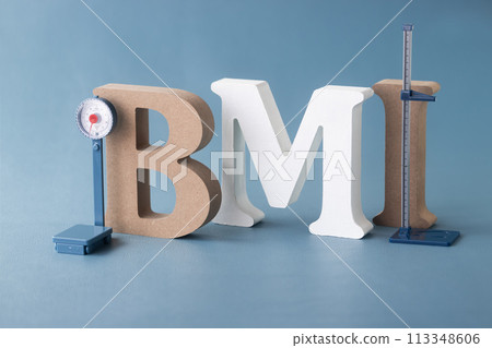 身體質量指數/BMI = 體重(公斤)÷(身高(公尺))² 身體質量指數/BMI = 體重(公斤)÷(身高(公尺))² 113348606