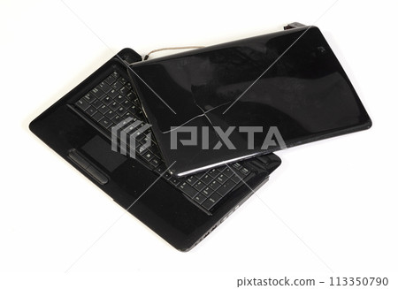 Old broken laptop isolated on white background 113350790