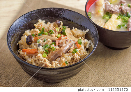 雞肉碎飯 113351370