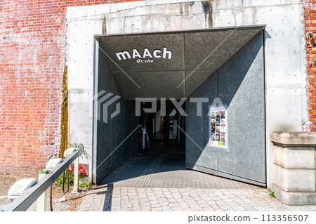 [東京]在舊萬世橋站舊址上建造的March ecute神田萬世橋 113356507