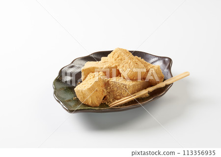 Warabimochi image Warabimochi image 113356935