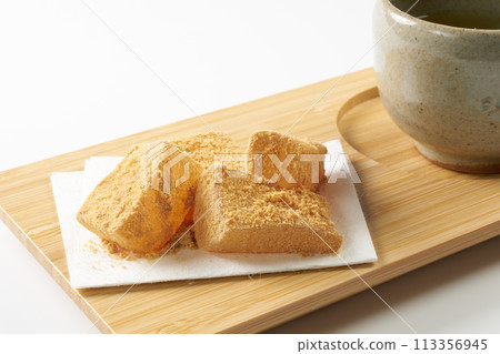 Warabimochi image 113356945