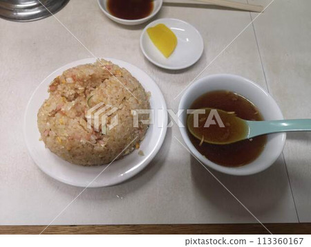 有樂町人氣餐廳「甲津半店」的半炒飯 113360167