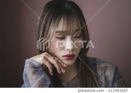 20多歲女性的肖像 113361087