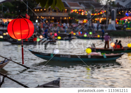 越南世界遺產城市會安的美麗夜景，以燈籠聞名 113361211