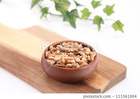 Walnuts in a bowl 113361804