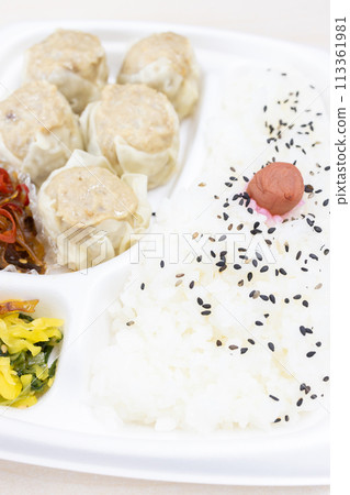 美味的烤午餐 美味的烤午餐 113361981