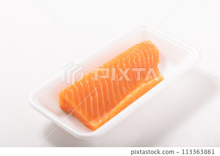 【智利製造】生食鱒魚鮭魚柵欄(養殖) 【智利製造】生食鱒魚鮭魚柵欄(養殖) 113363861