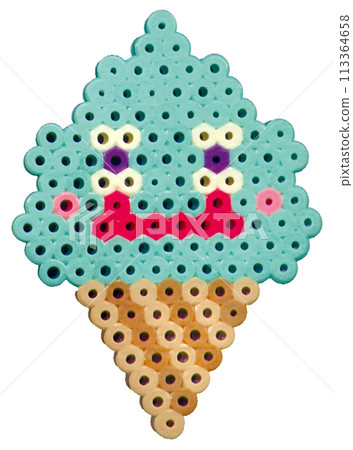 Melon soft serve ice cream made from iron beads 113364658