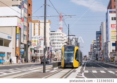 Utsunomiya Light Rail: Modern trains running along Kinu Street, Utsunomiya, Tochigi Prefecture 113365031