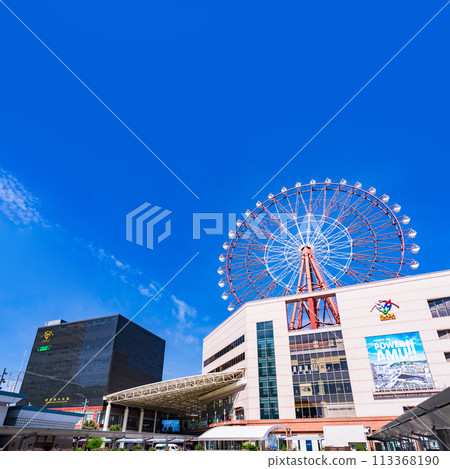 Kagoshima Chuo Station and commercial facilities in front of the station [Image of downtown Kagoshima City] 113368190
