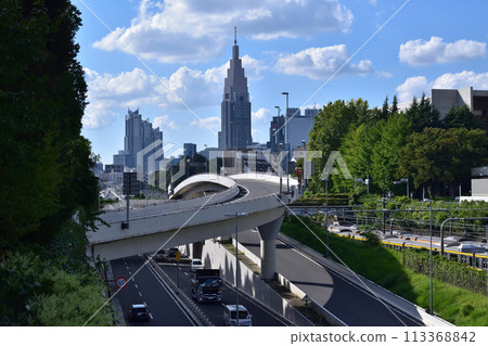 Scenery of Shinanomachi and the Metropolitan Expressway Route 4 Shinjuku Line 113368842