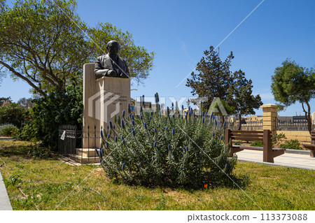The Maglio gardens in Valletta, Malta 113373088