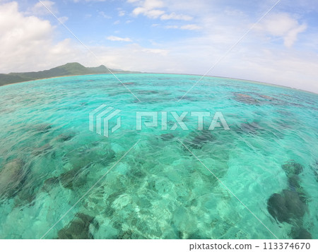 Clear blue sky and sea! Scenery that will cheer you up Clear blue sky and sea! Scenery that will cheer you up 113374670