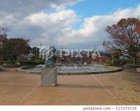 京都國立博物館明治古都大廈和藍天 113374726