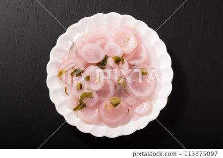 切碎的醃日菜 113375097